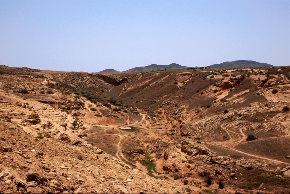 R1.16 CdL Oued+Terrain.jpg (136824 bytes)